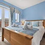 2 Bed In Oc-w502 بيت للعطل ويتبي