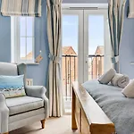 بيت للعطل 2 Bed In Oc-w502