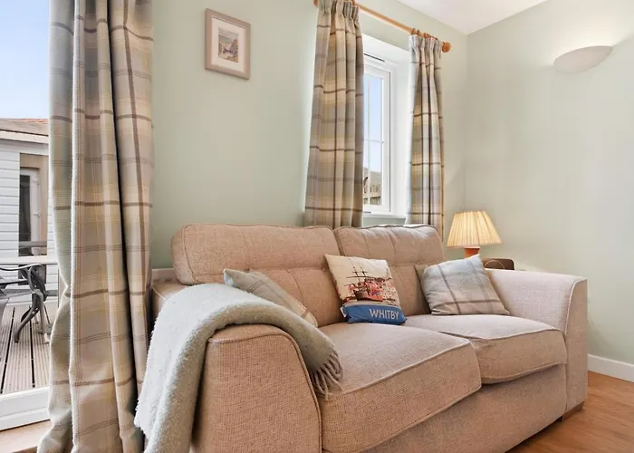 2 Bed In Oc-w502