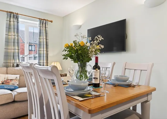 2 Bed In Oc-w502 * Whitby