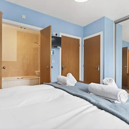 2 Bed In Oc-w502