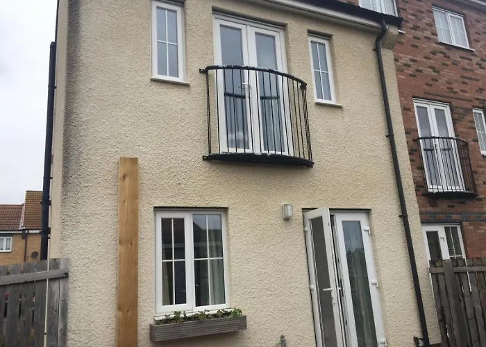 2 Bed In Oc-w502 * Whitby